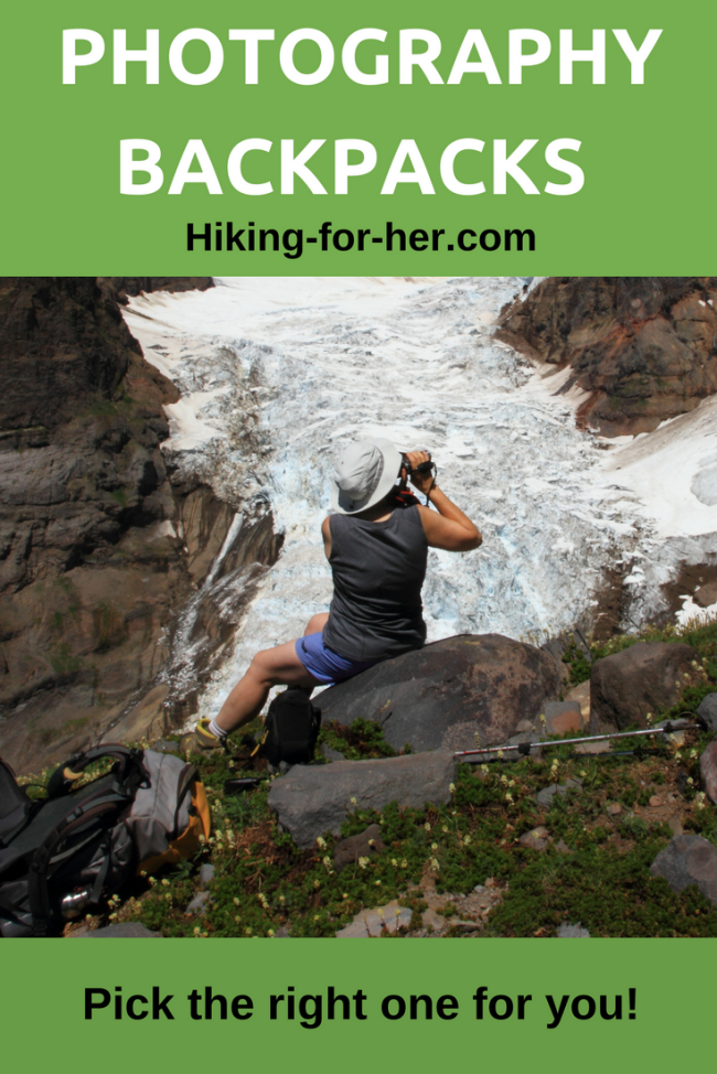Love to photograph your hikes? Hiking For Her has some tips on how to pick the perfect pack for both your trail gear and camera gear. #outdoorphotography #hikingphotos